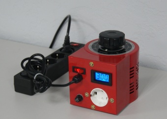avtotransformator-latr-suntek-red-500va-0_300-volt-_2a