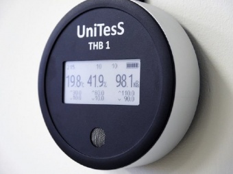 termogigrometr-unitess-thb_1s-s-radiokanalom