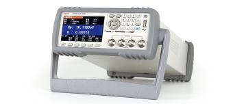 kompaktnyy-izmeritel-lcr-th2832